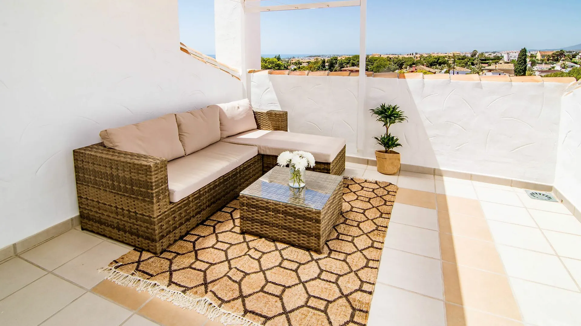 Eld2-3 Bed Penthouse With Stunning Views Apartment Marbella