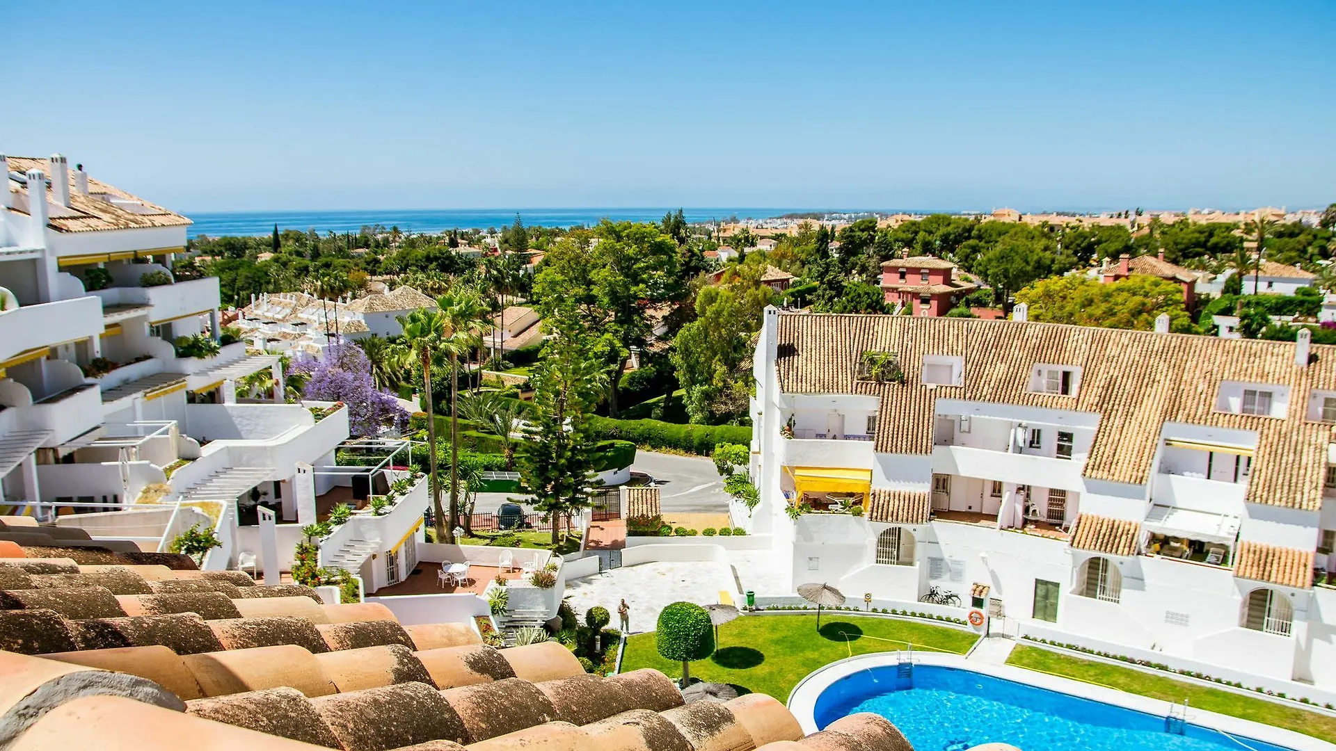 Eld2-3 Bed Penthouse With Stunning Views contacts